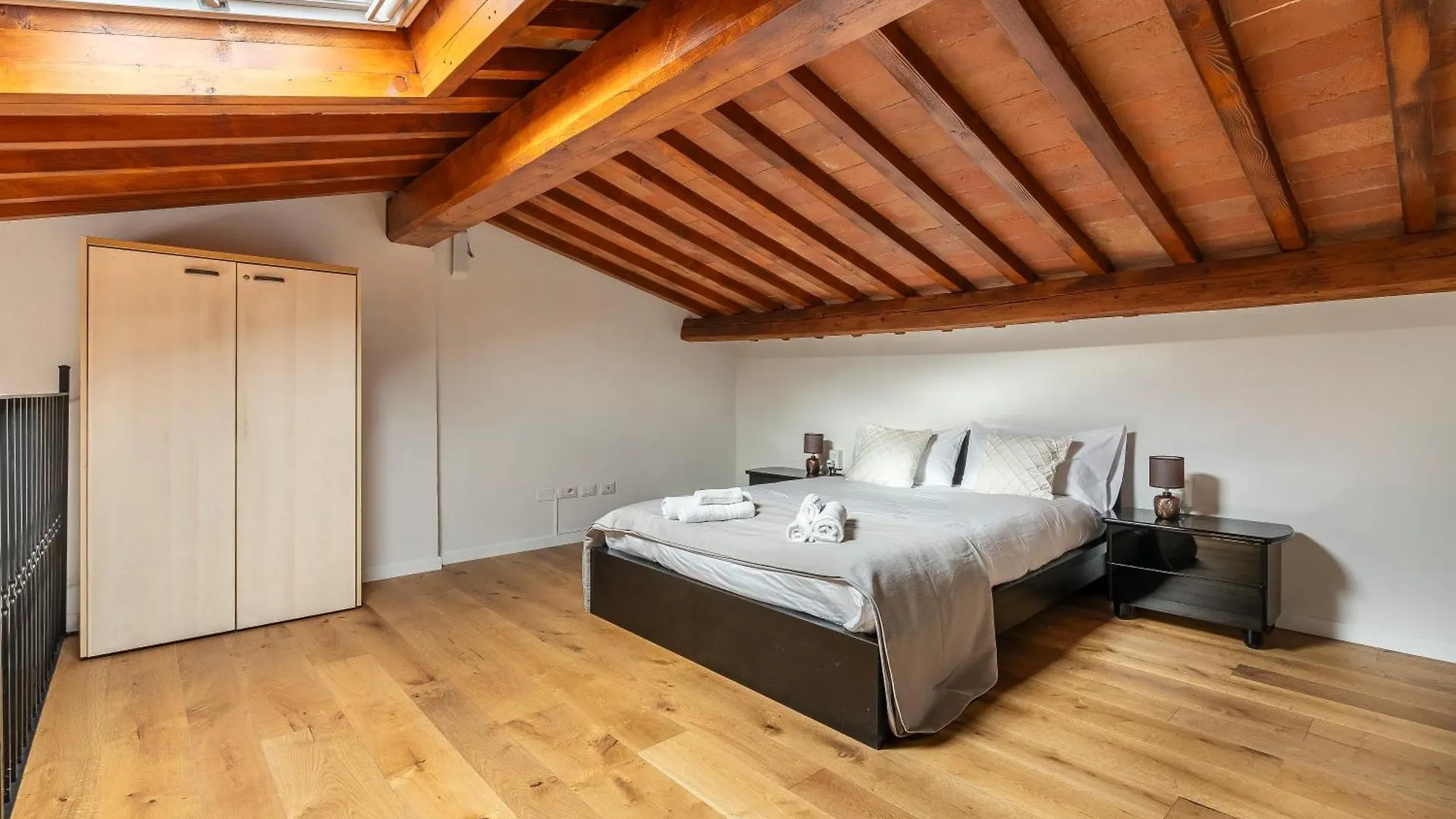 Scandicci Elite Home - Casa Moderna Con Cortile E Parcheggio Gratuito