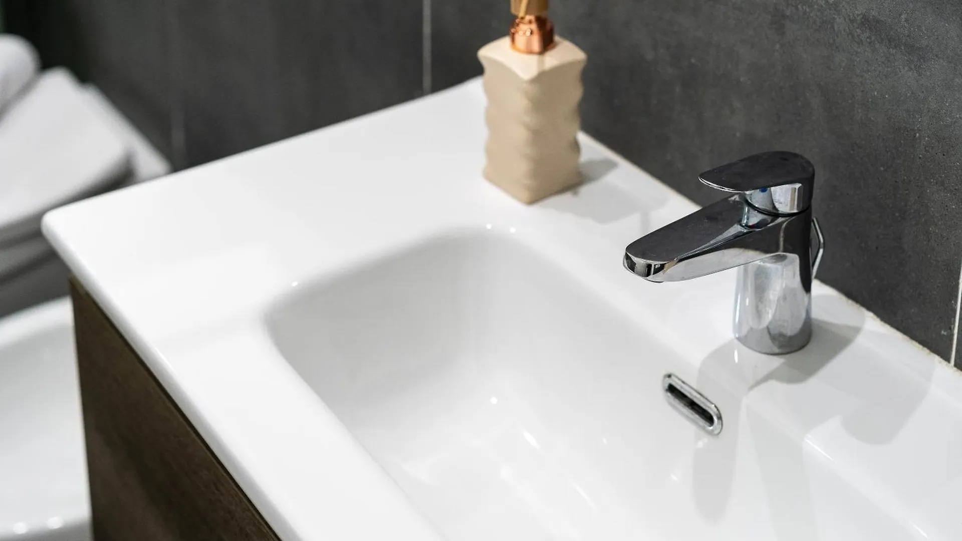 Scandicci Elite Home - Casa Moderna Con Cortile E Parcheggio Gratuito